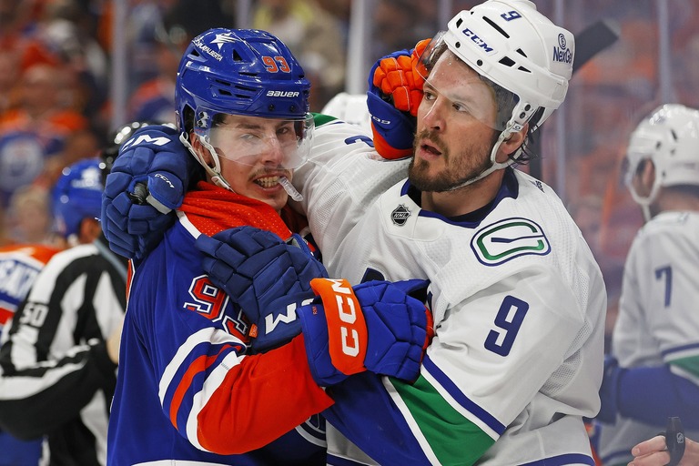 NHL Betting Promos For Oilers vs. Canucks, Game 4
